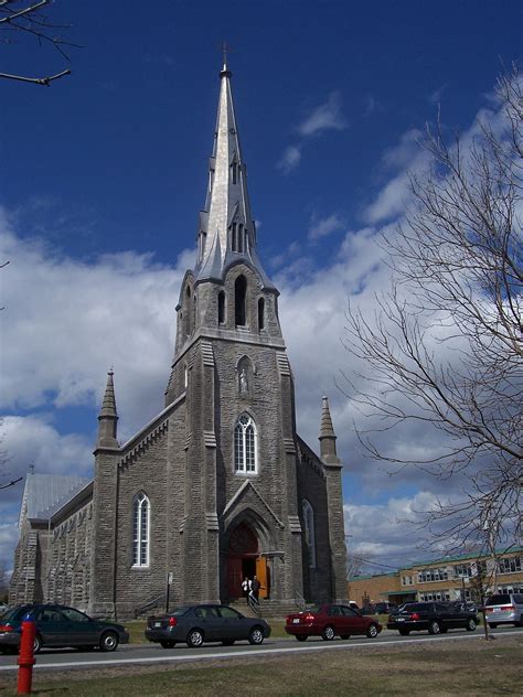 ville de pointe claire church